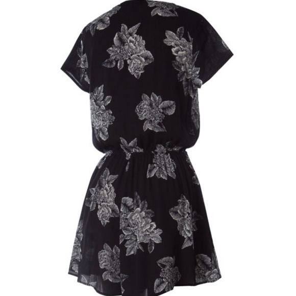 LAST ONE! Black & White Floral Print Romper - Picture 4 of 5